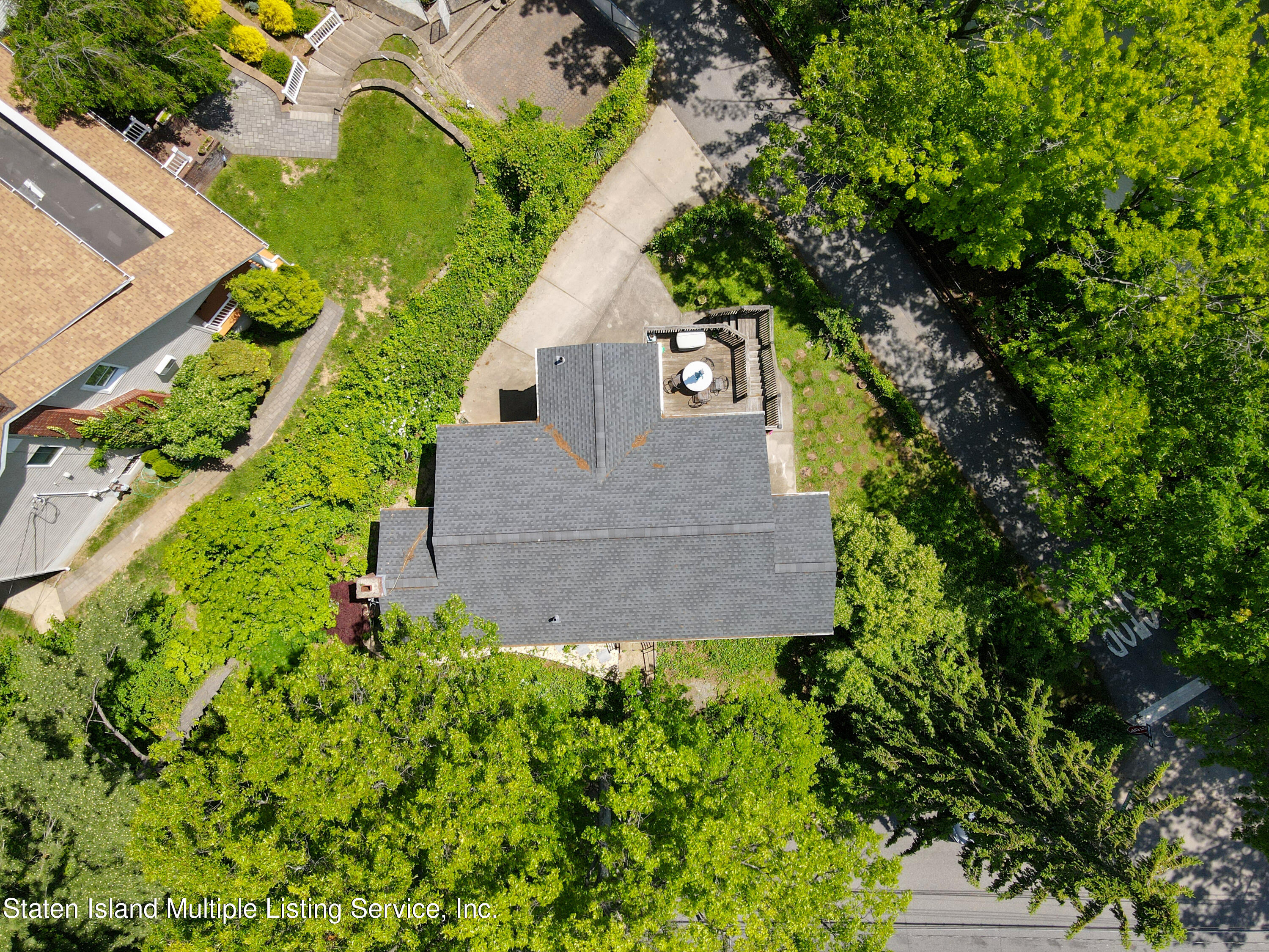 2209 Clove Road Staten Island, NY 10305 - Photo 4 of 38 an aerial view of a house with a yard