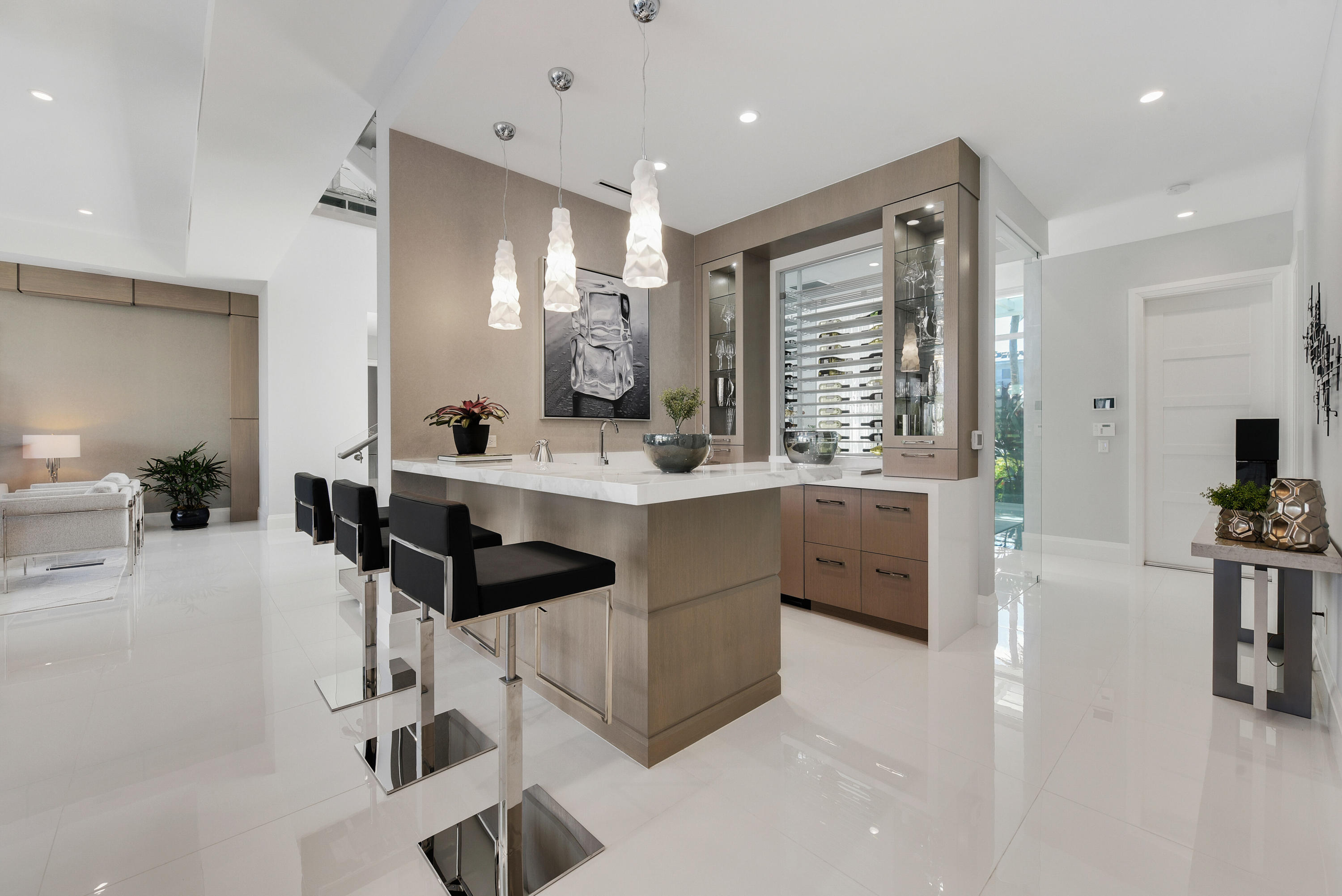 17128 Northway Circle Boca Raton, FL 33496 - Photo 19 of 86 bar