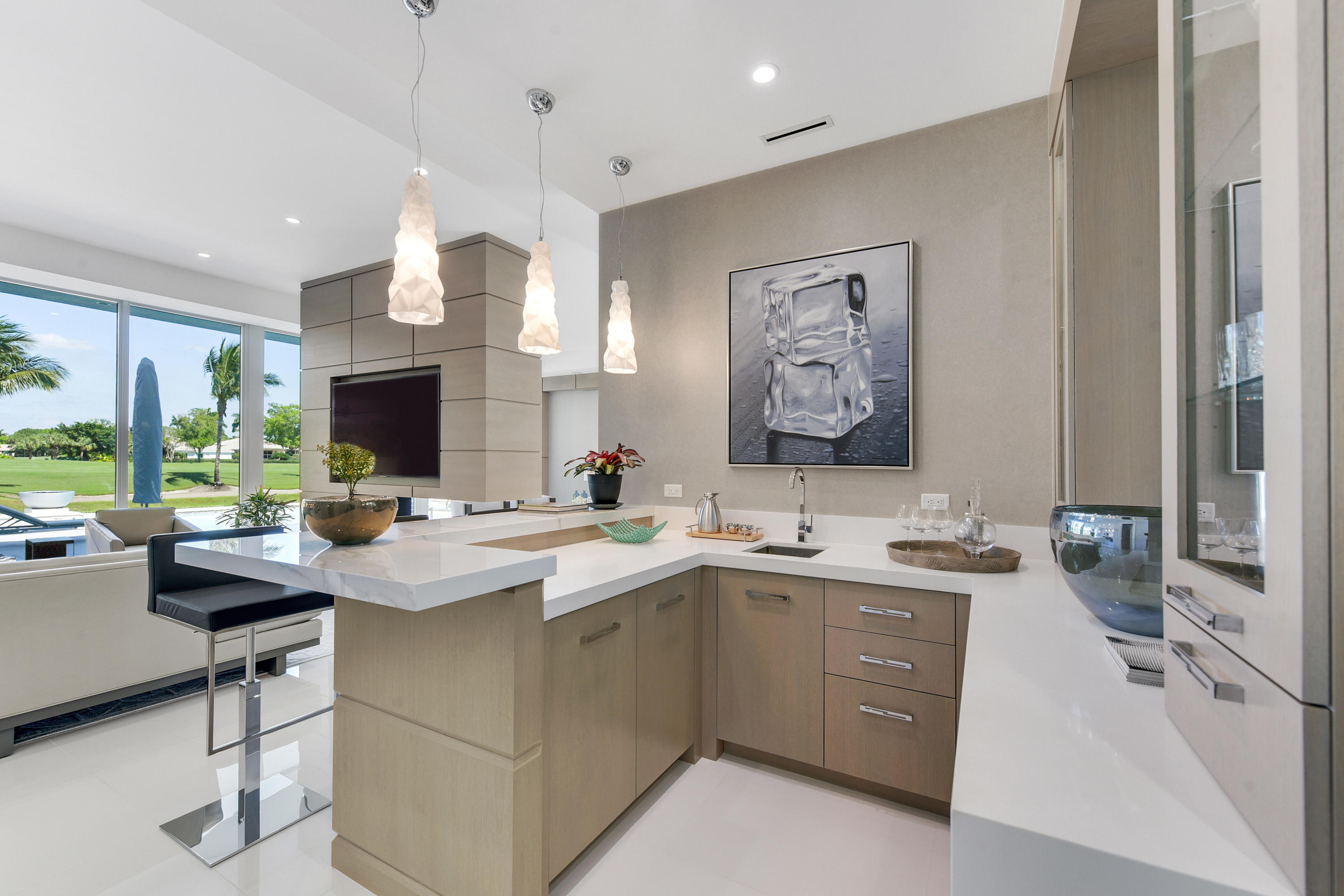 17128 Northway Circle Boca Raton, FL 33496 - Photo 20 of 86 bar