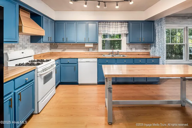 $649,000 | 6000 Haywood Drive, Rocky Mount, NC 27803