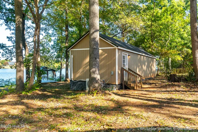 $649,000 | 6000 Haywood Drive, Rocky Mount, NC 27803