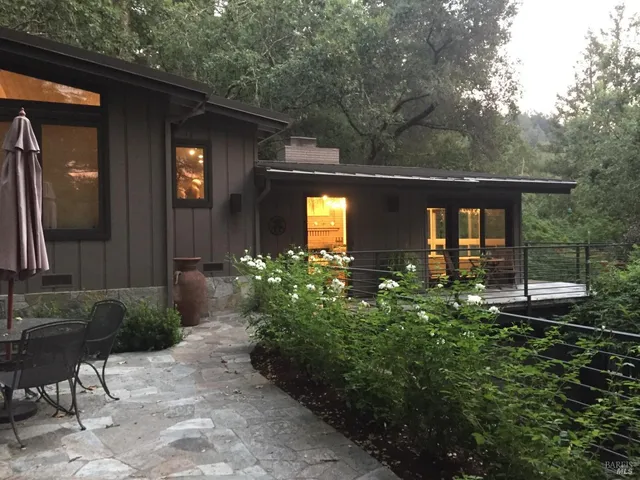 a front view of house with yard