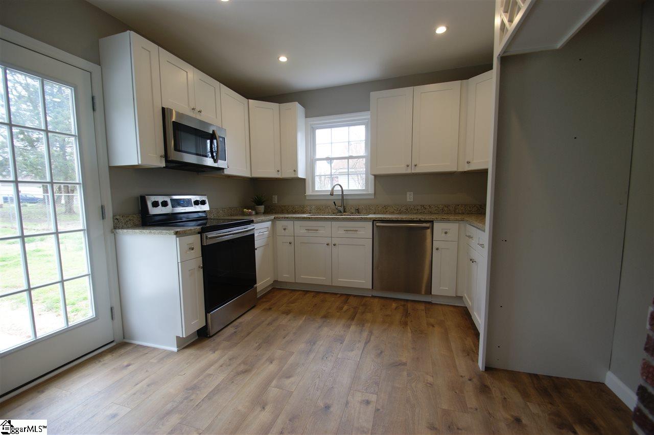 105 West Decatur Street Greenville, SC 29617 - Photo 5 of 20 Gallery Image 5