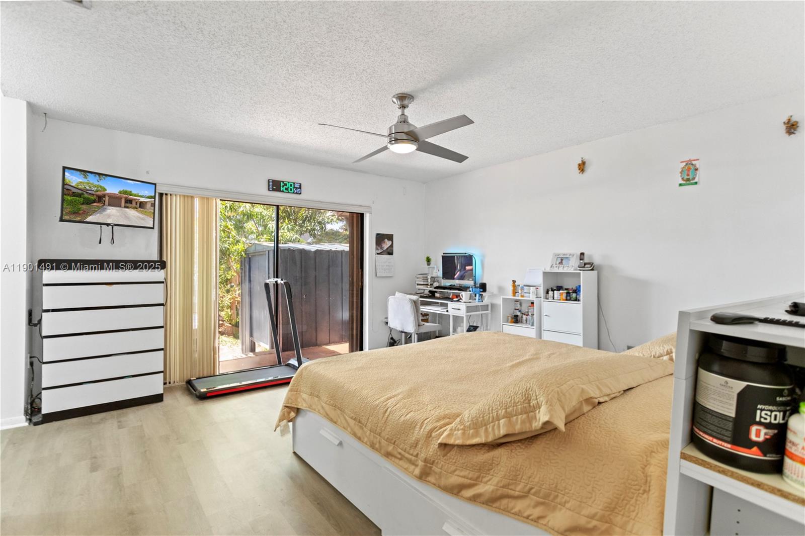 17320 Northwest 66th Place Hialeah, FL 33015 - Photo 24 of 47