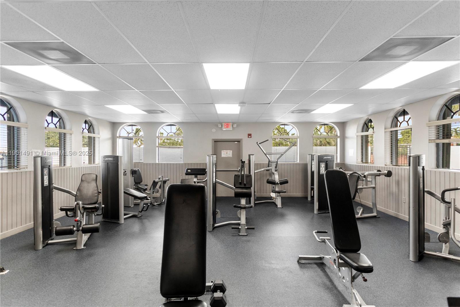 17320 Northwest 66th Place Hialeah, FL 33015 - Photo 38 of 47