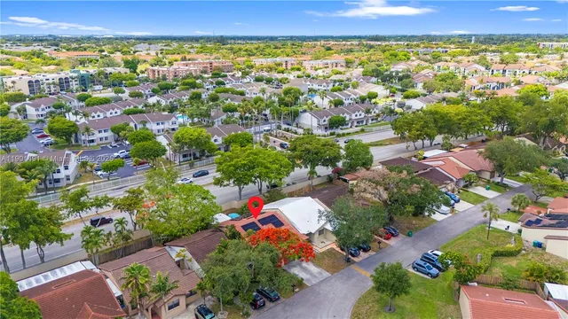 $520,000 | 17320 Northwest 66th Place, Hialeah, FL 33015