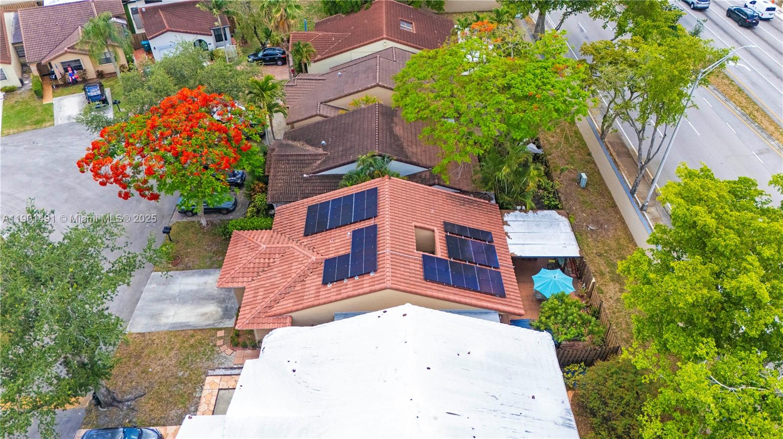 17320 Northwest 66th Place Hialeah, FL 33015 - Photo 44 of 47