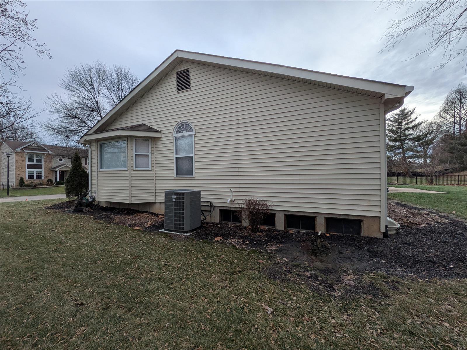 319 White Pine Drive St. Charles, MO 63304 - Photo 39 of 40