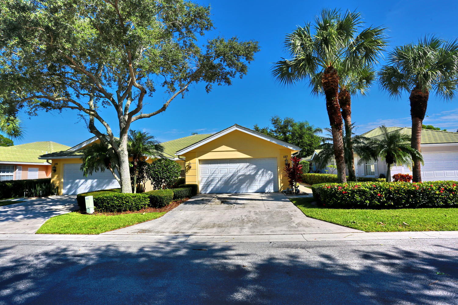 127 Brier Circle Jupiter, FL 33458 - Photo 1 of 49 Front
