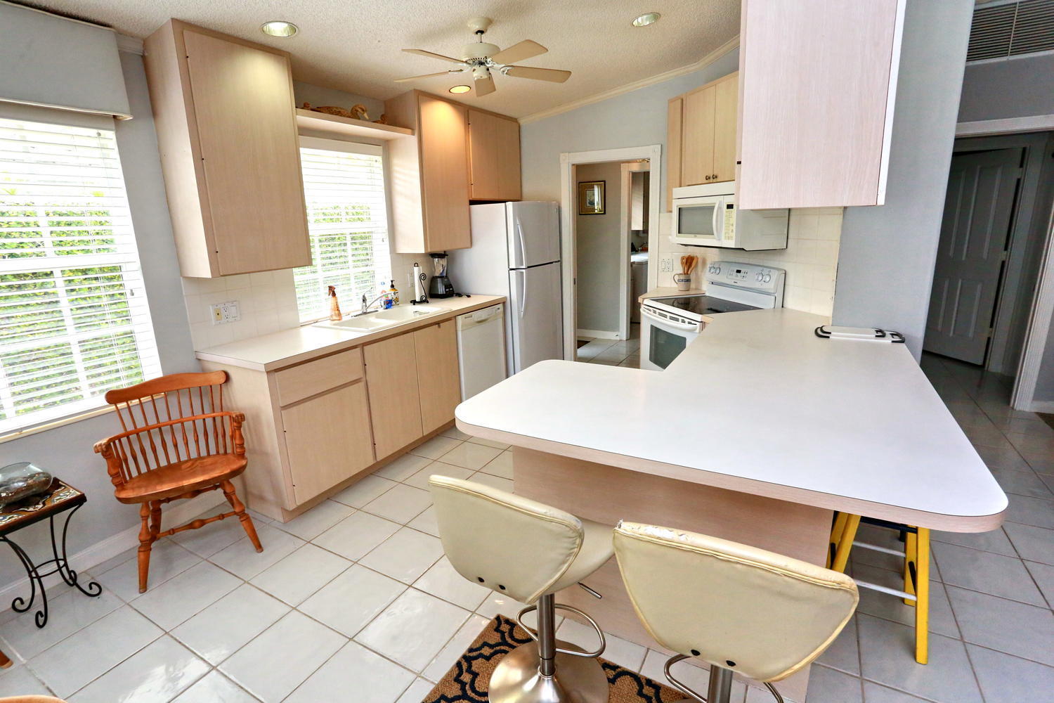 127 Brier Circle Jupiter, FL 33458 - Photo 18 of 49 127 Brier Cir Jupiter FL 33458-large-019