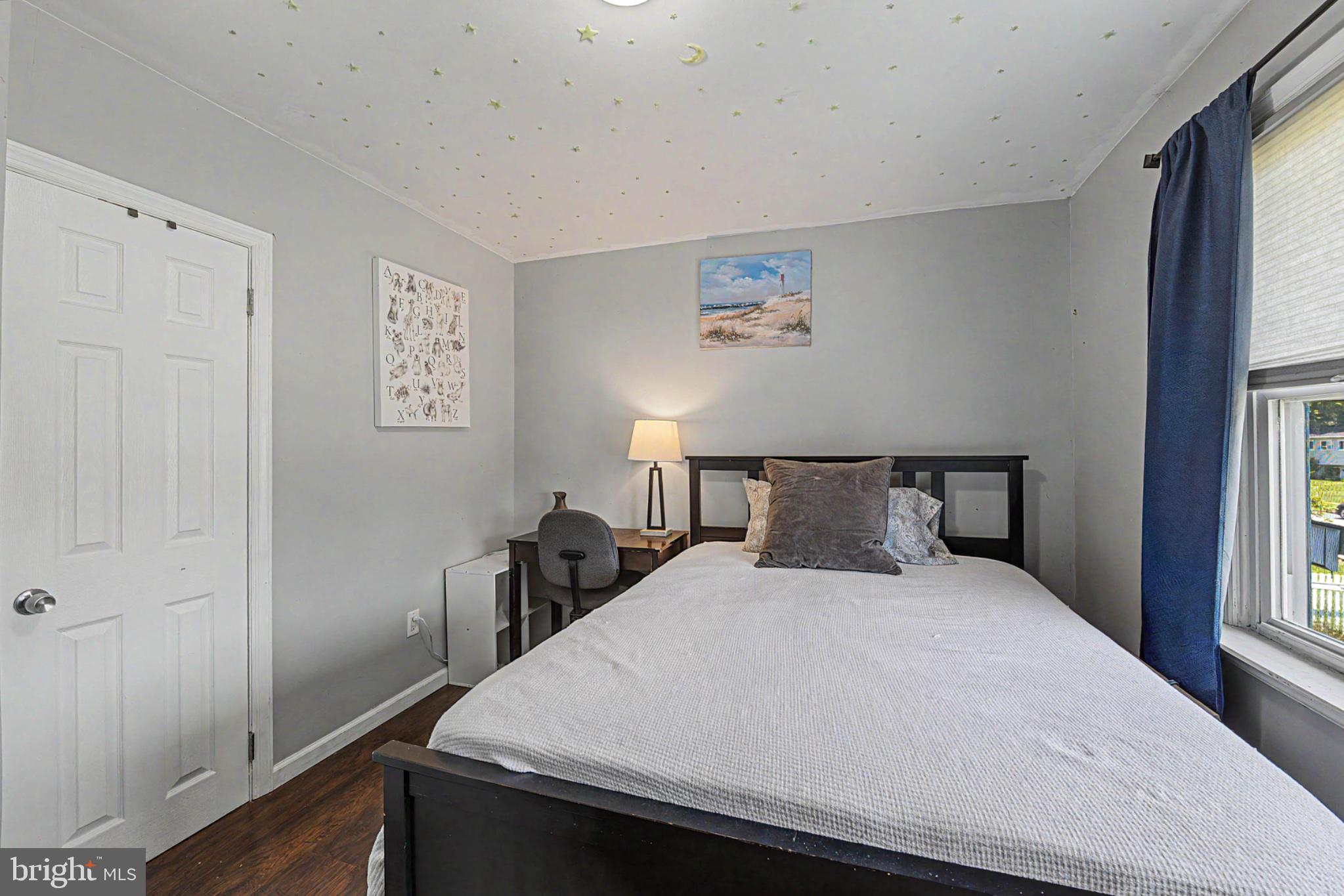 233 Purdue Avenue Pemberton, NJ 08068 - Photo 24 of 31 Cozy bedroom with serene decor.