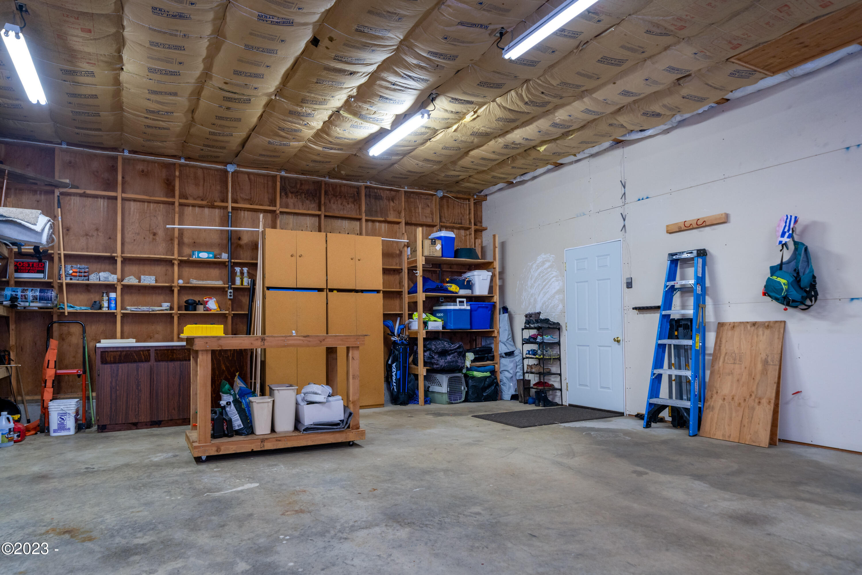 320 Old River Road Northeast Siletz, OR 97380 - Photo 39 of 45 Garage 2