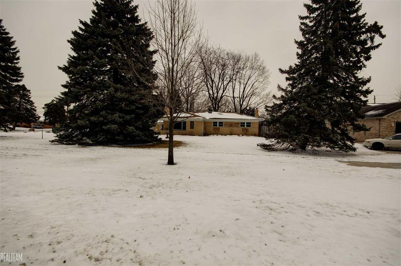 53486 Dequindre Road Utica, MI 48316 - Photo 2 of 21