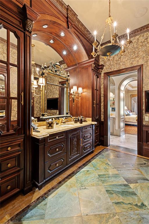 1201 Gray Branch Road McKinney, TX 75071 - Photo 20 of 40 a view of a hallway with mirror