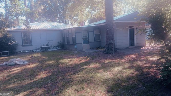 104 Daniel Court Albany, GA 31705 - Photo 4 of 19