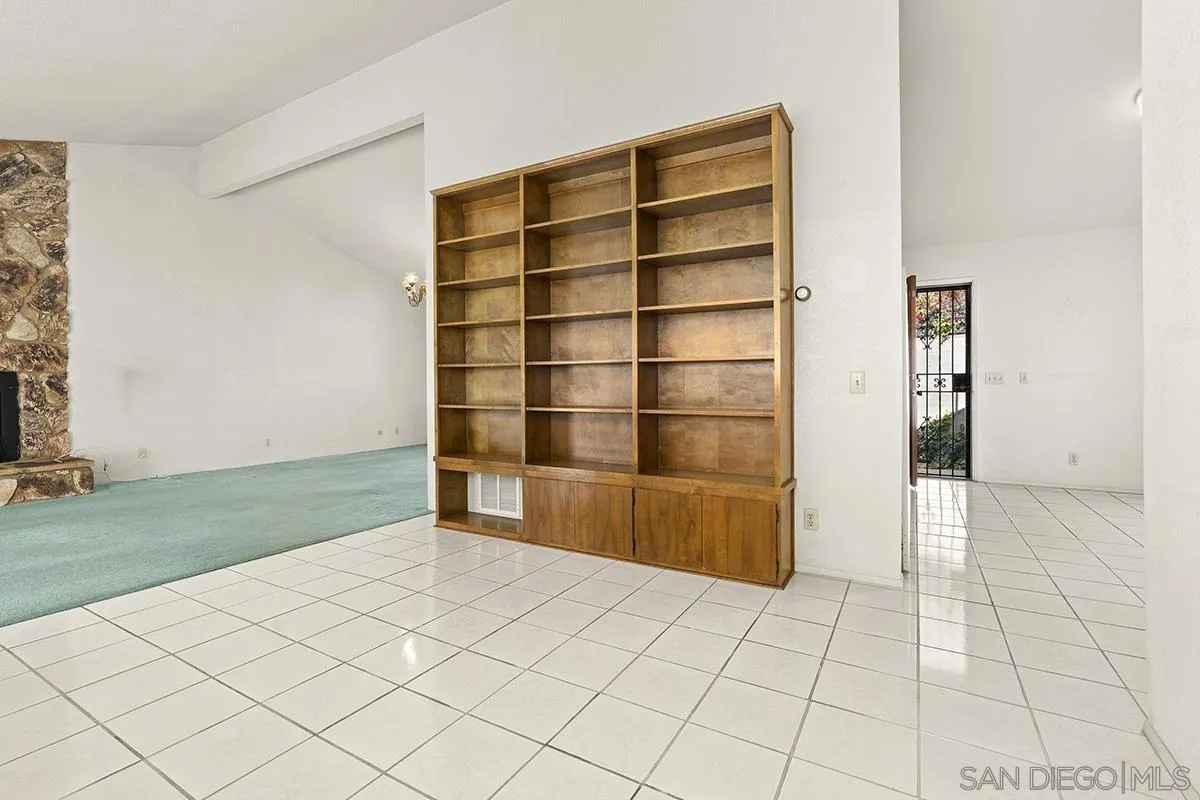 3344 Goldfinch Street San Diego, CA 92103 - Photo 13 of 41 a room that has a bed and a closet in it