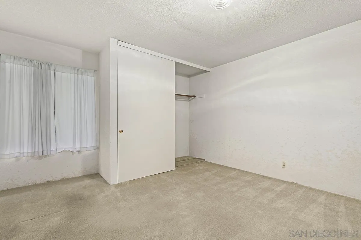 3344 Goldfinch Street San Diego, CA 92103 - Photo 29 of 41 a view of an empty room