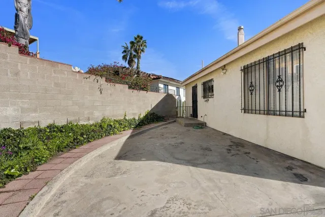 $1,429,900 | 3344 Goldfinch Street, San Diego, CA 92103