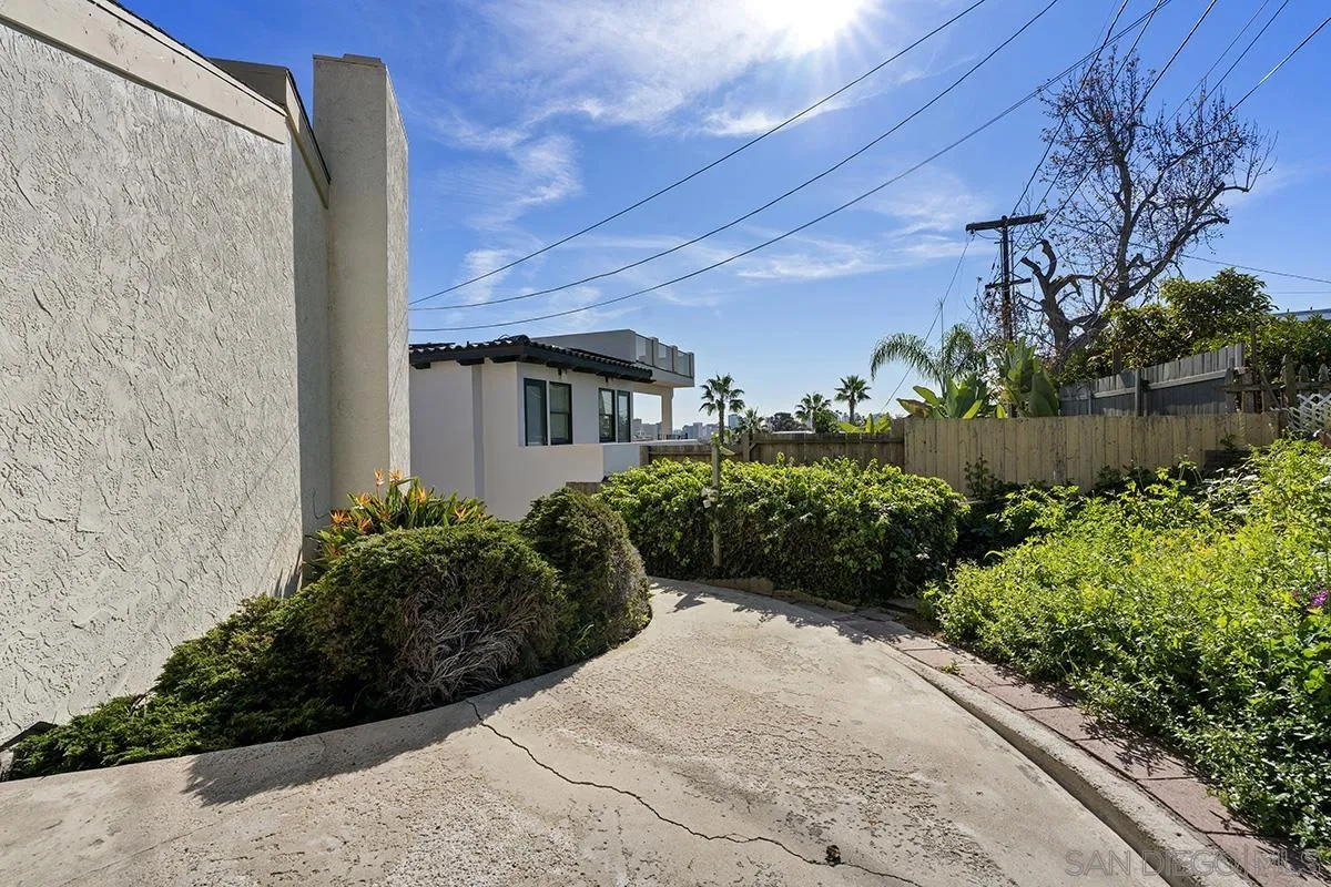 3344 Goldfinch Street San Diego, CA 92103 - Photo 37 of 41 a view of a back yard of the house