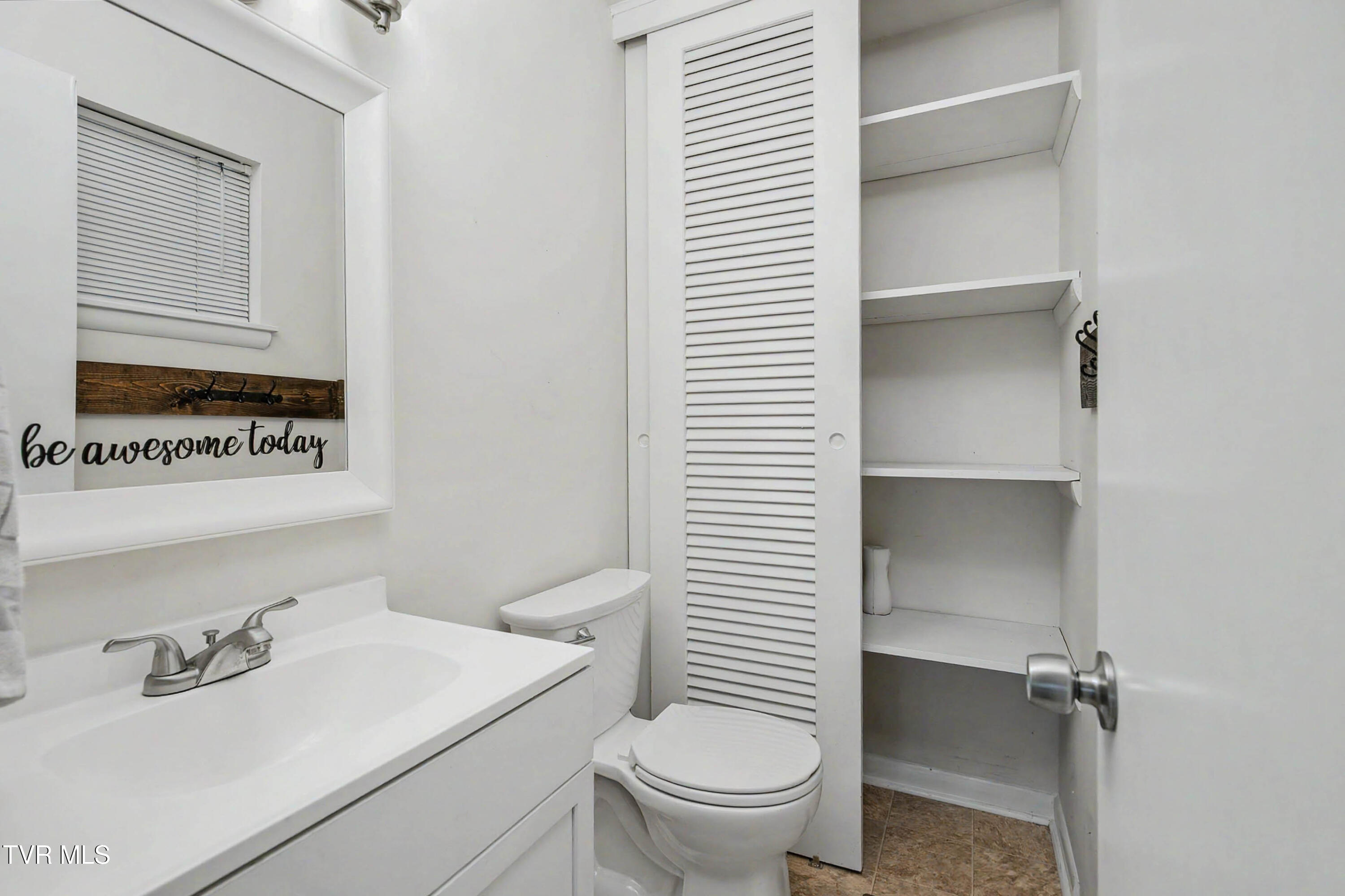 553 Bays View Road Kingsport, TN 37660 - Photo 18 of 34 553 Bays View Rd-18