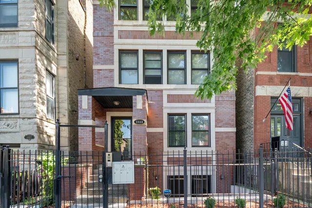 $625,000 | 1113 North Mozart Street, Unit 101, Chicago, IL 60622