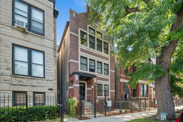 $650,000 | 1113 North Mozart Street, Unit 101, Chicago, IL 60622