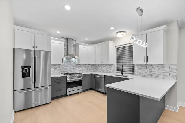 $650,000 | 1113 North Mozart Street, Unit 101, Chicago, IL 60622