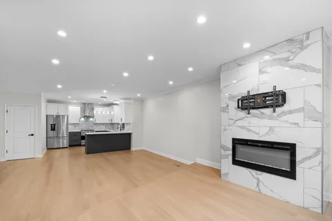 $625,000 | 1113 North Mozart Street, Unit 101, Chicago, IL 60622