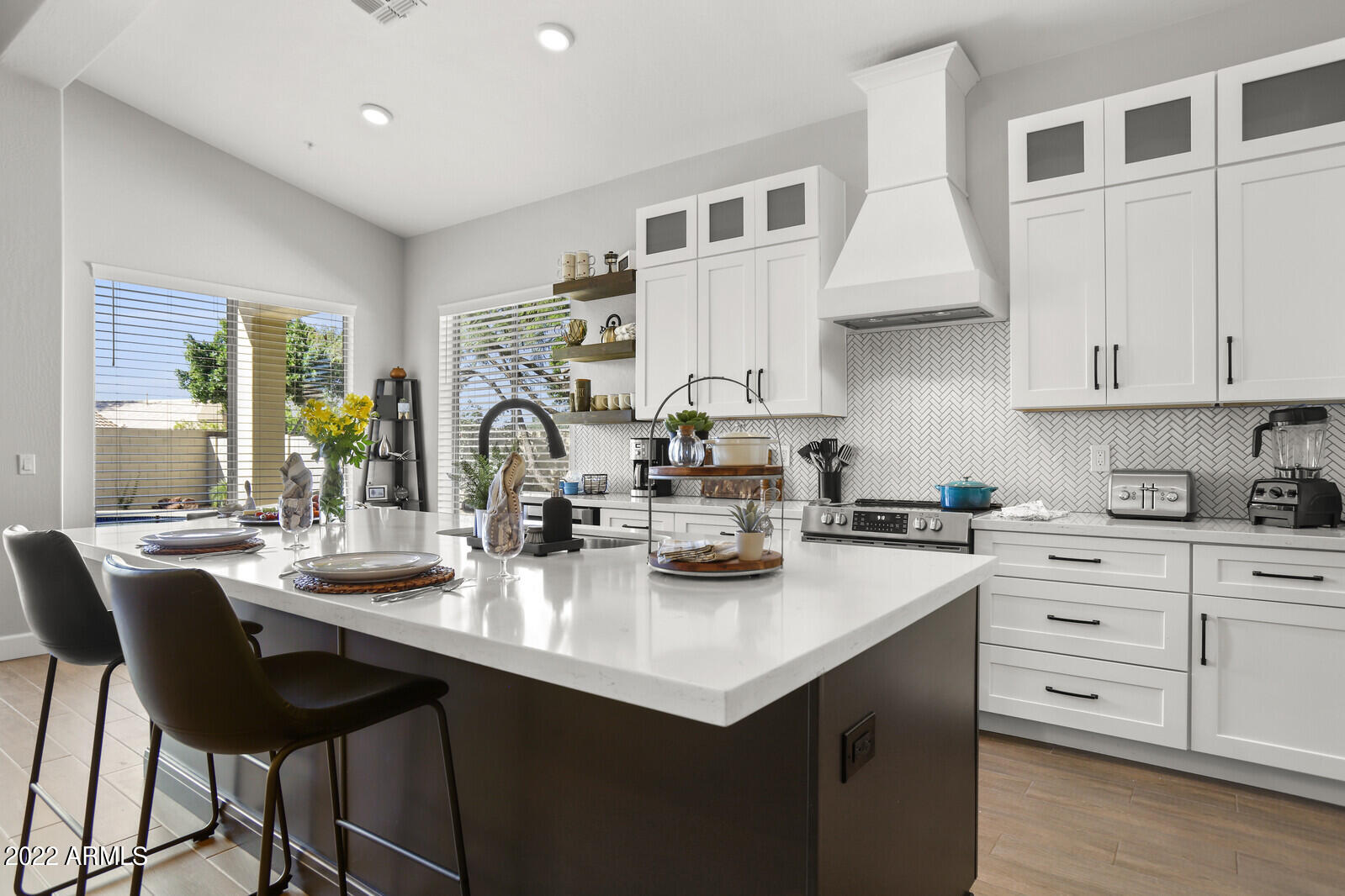 Fabulous open kitchen with island bar