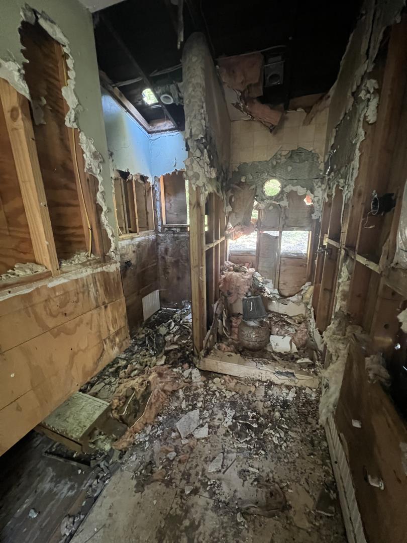 17160 Wilson Way Watsonville, CA 95076 - Photo 13 of 62