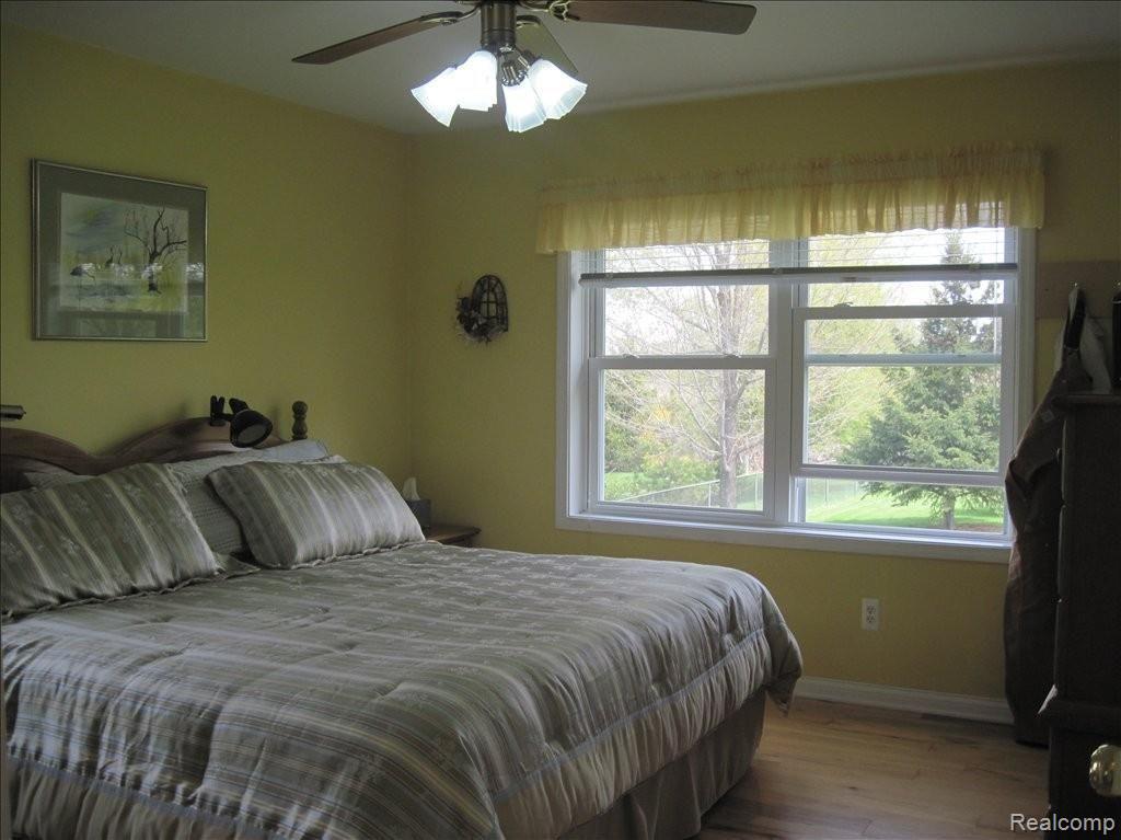 7368 Lobdell Road Linden, MI 48451 - Photo 11 of 19 MasterBed