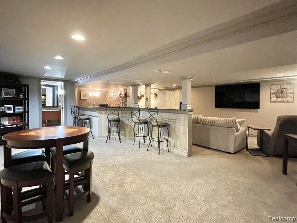 153 Aintree Road Rochester, MI 48306 - Photo 36 of 57