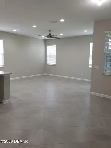 $3,375 | 899 Attitude Avenue, Daytona Beach, FL 32124