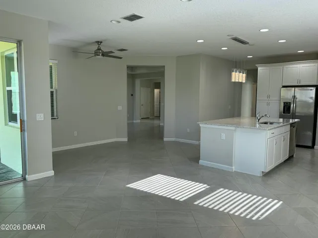 $3,375 | 899 Attitude Avenue, Daytona Beach, FL 32124