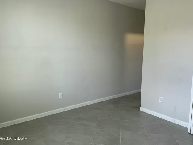 $3,375 | 899 Attitude Avenue, Daytona Beach, FL 32124