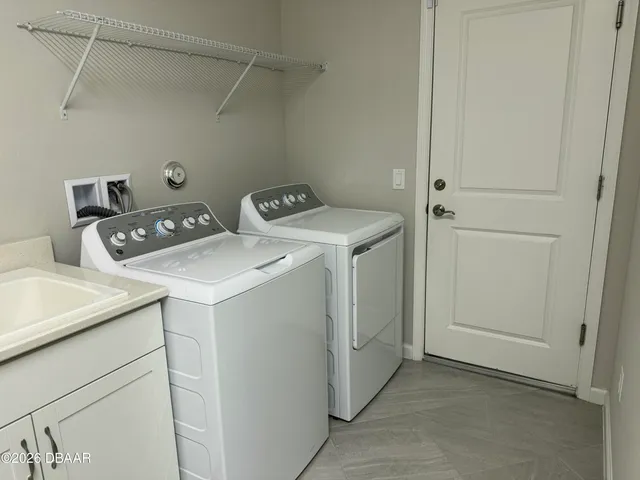 $3,375 | 899 Attitude Avenue, Daytona Beach, FL 32124