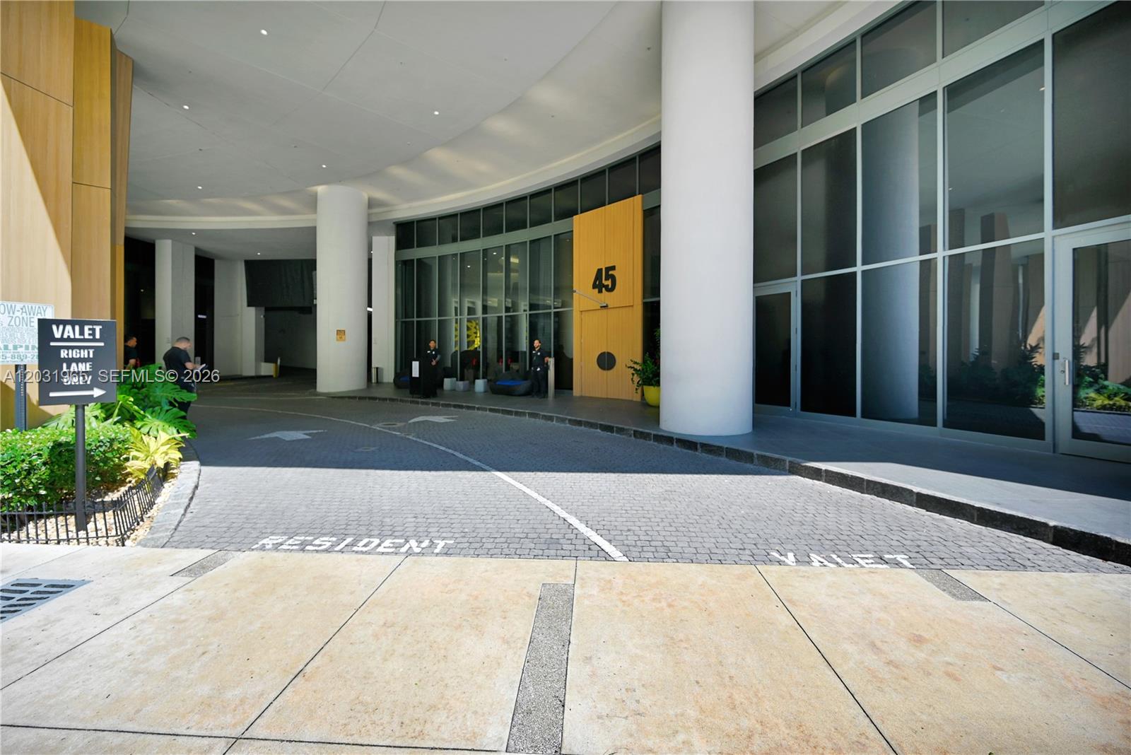 45 Southwest 9th Street, Unit 2901 Miami, FL 33130 - Photo 26 of 29