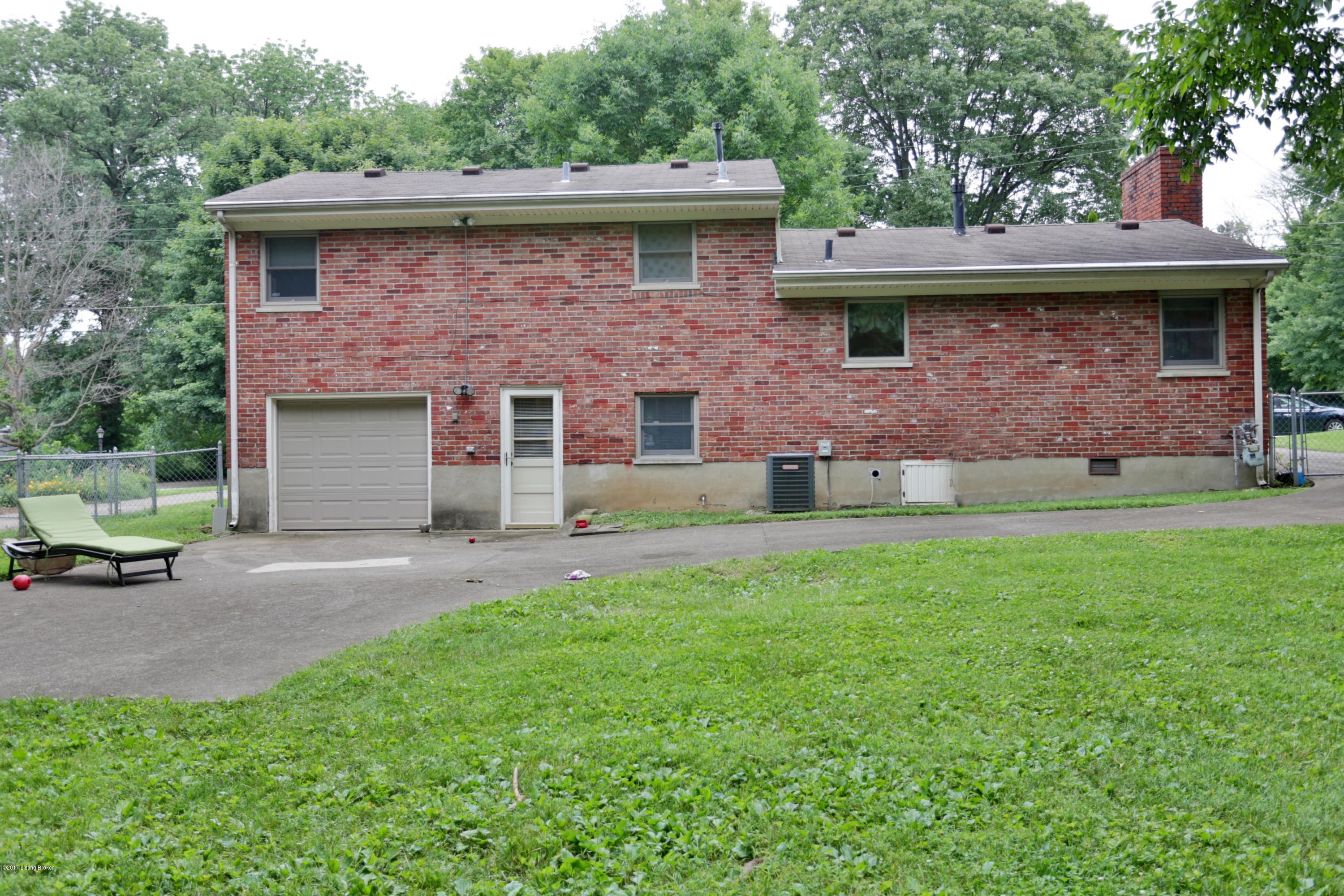 4220 Dolphin Road Louisville, KY 40220 - Photo 25 of 28 31