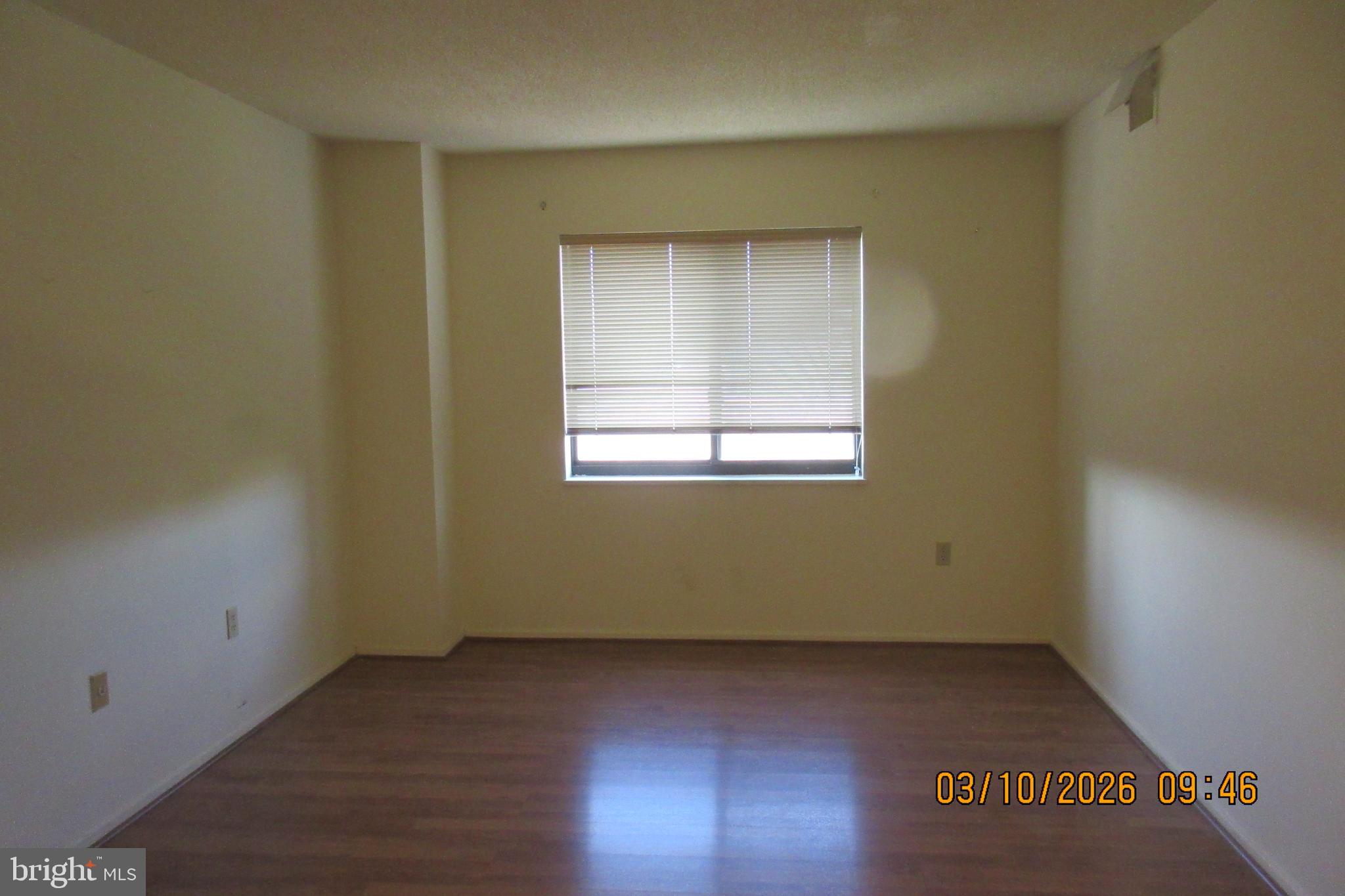 15101 Interlachen Drive, Unit 1806 Silver Spring, MD 20906 - Photo 6 of 12 Owner's bedroom