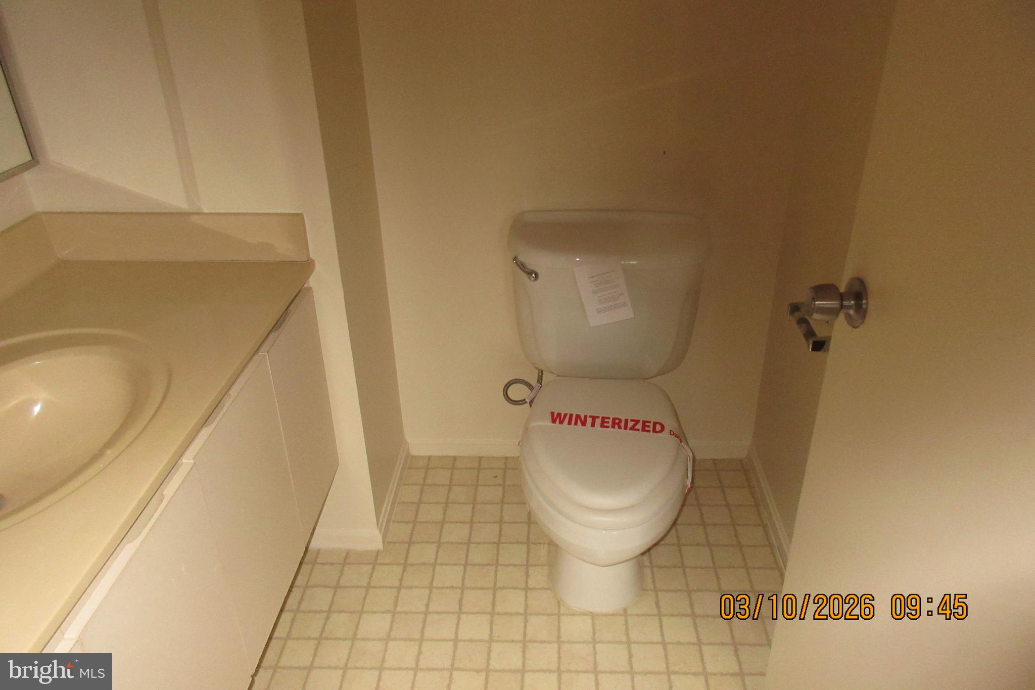 15101 Interlachen Drive, Unit 1806 Silver Spring, MD 20906 - Photo 9 of 12 Bath 2