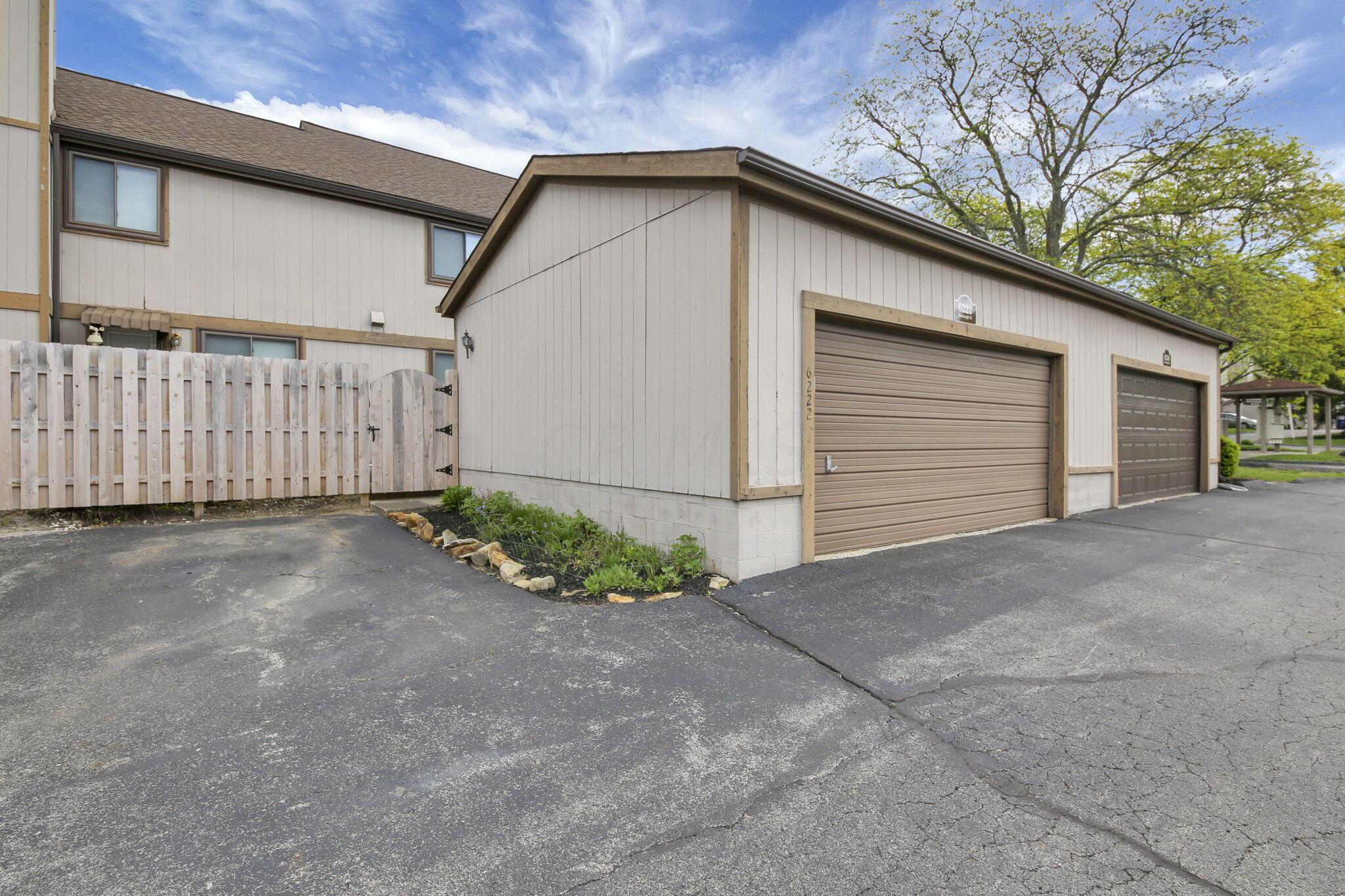 6222 Roxburgh Court, Unit 17B Columbus, OH 43213 - Photo 28 of 28 30-web-or-mls-5D9A0380