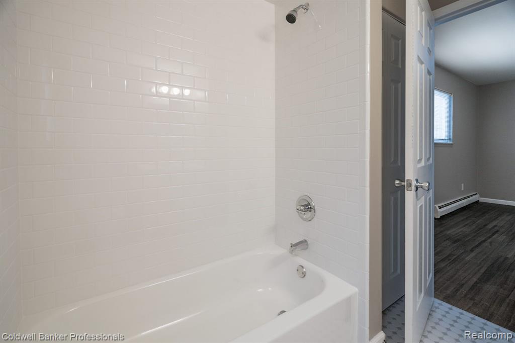 38 3rd Street, Unit 3 Mount Clemens, MI 48043 - Photo 12 of 14
