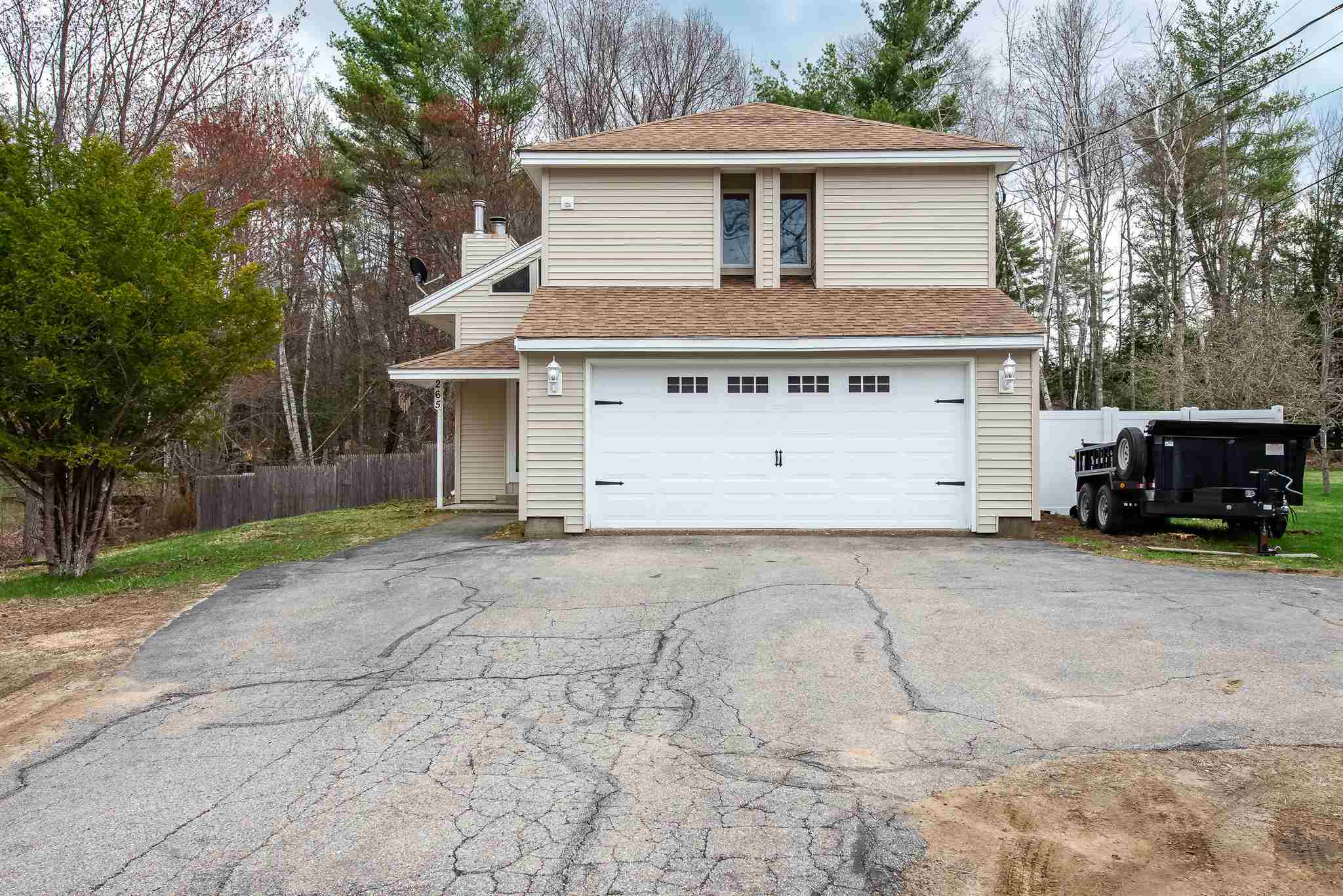 265 Eastern Avenue Rochester, NH 03867 - Photo 2 of 32