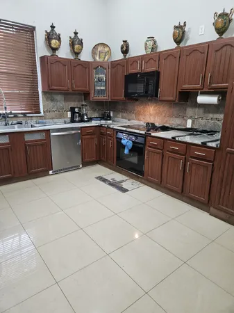 $2,900 | 11334 81st Court North, Unit GUEST COTTAGE, Palm Beach Gardens, FL 33412