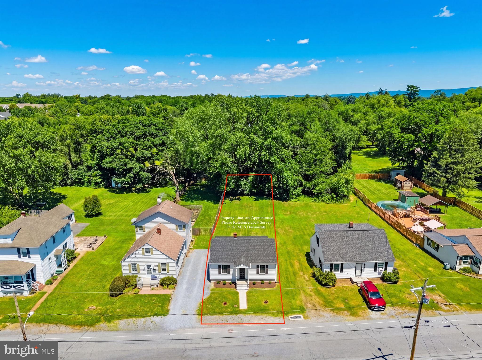216 Walnut Street Berryville, VA 22611 - Photo 2 of 39