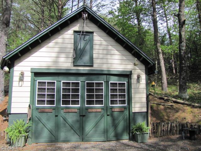 329 Turkey Ridge Crumpler, NC 28617 - Photo 20 of 26