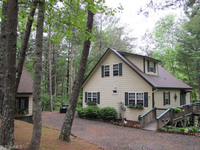 329 Turkey Ridge Crumpler, NC 28617 - Photo 22 of 26