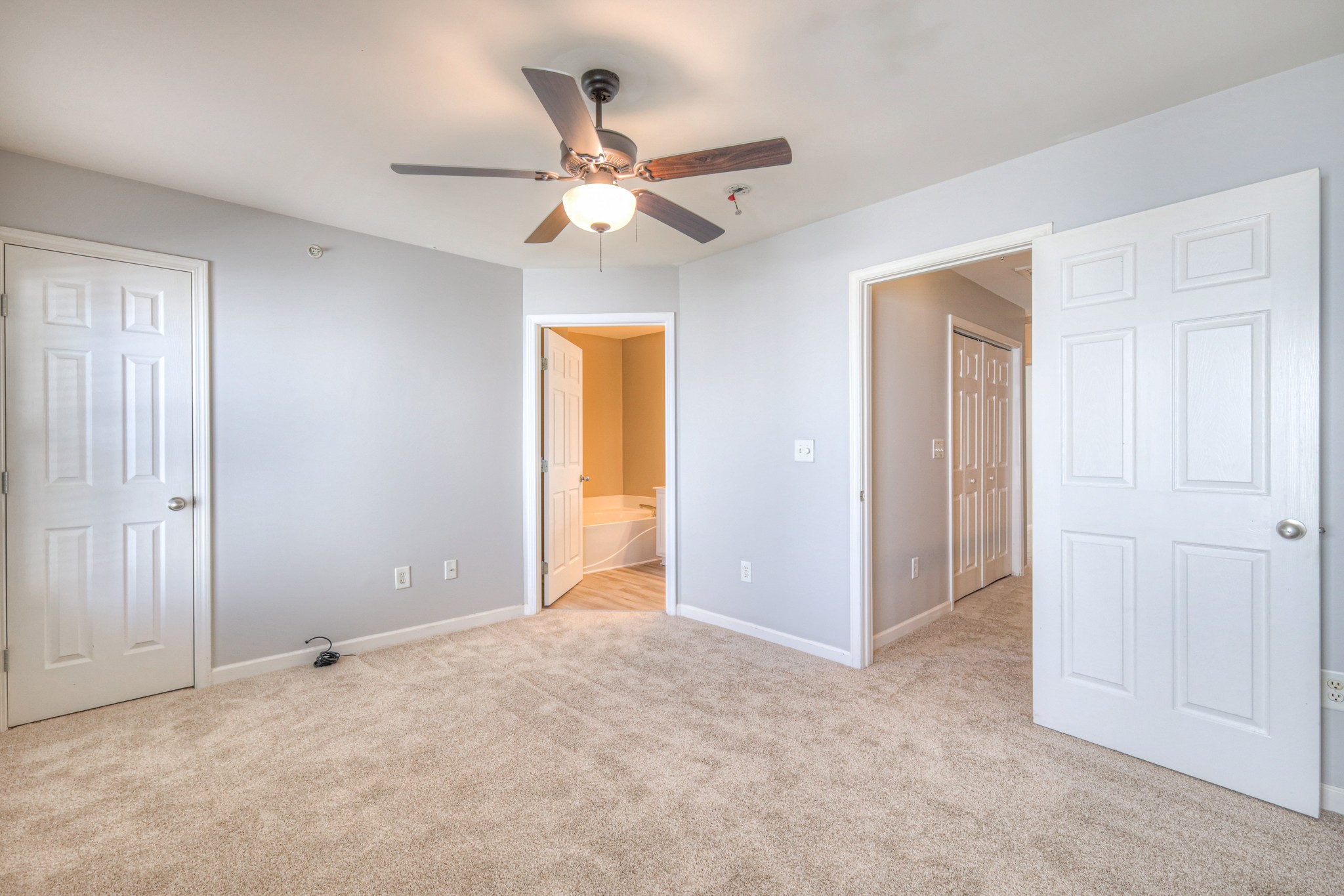 4027 Clinton Lane Spring Hill, TN 37174 - Photo 9 of 25 an empty room with closet and a chandelier fan