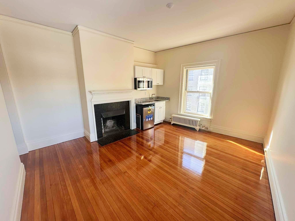 66 Beacon Street, Unit 68 Boston, MA 02108 - Photo 2 of 14