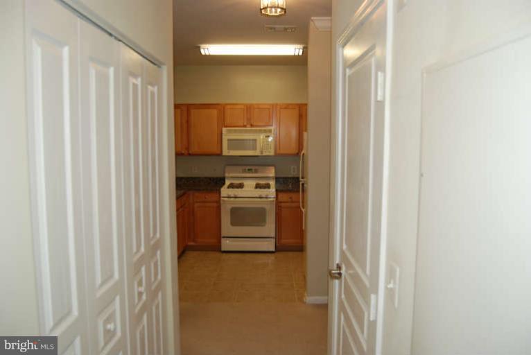 12000 Market Street, Unit 329 Reston, VA 20190 - Photo 13 of 16 Interior (General)